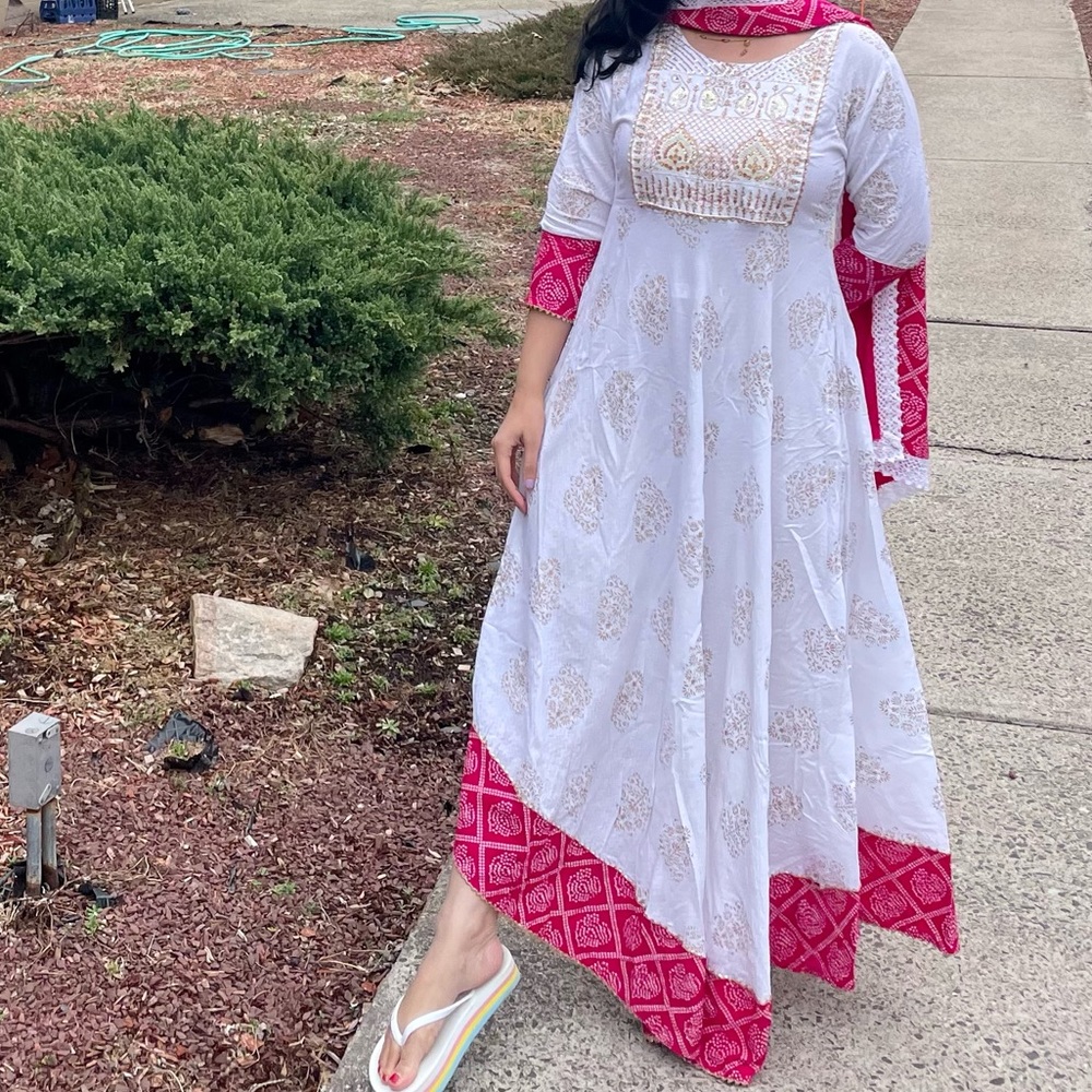 2 piece embroidery kurti and bhandej duppata